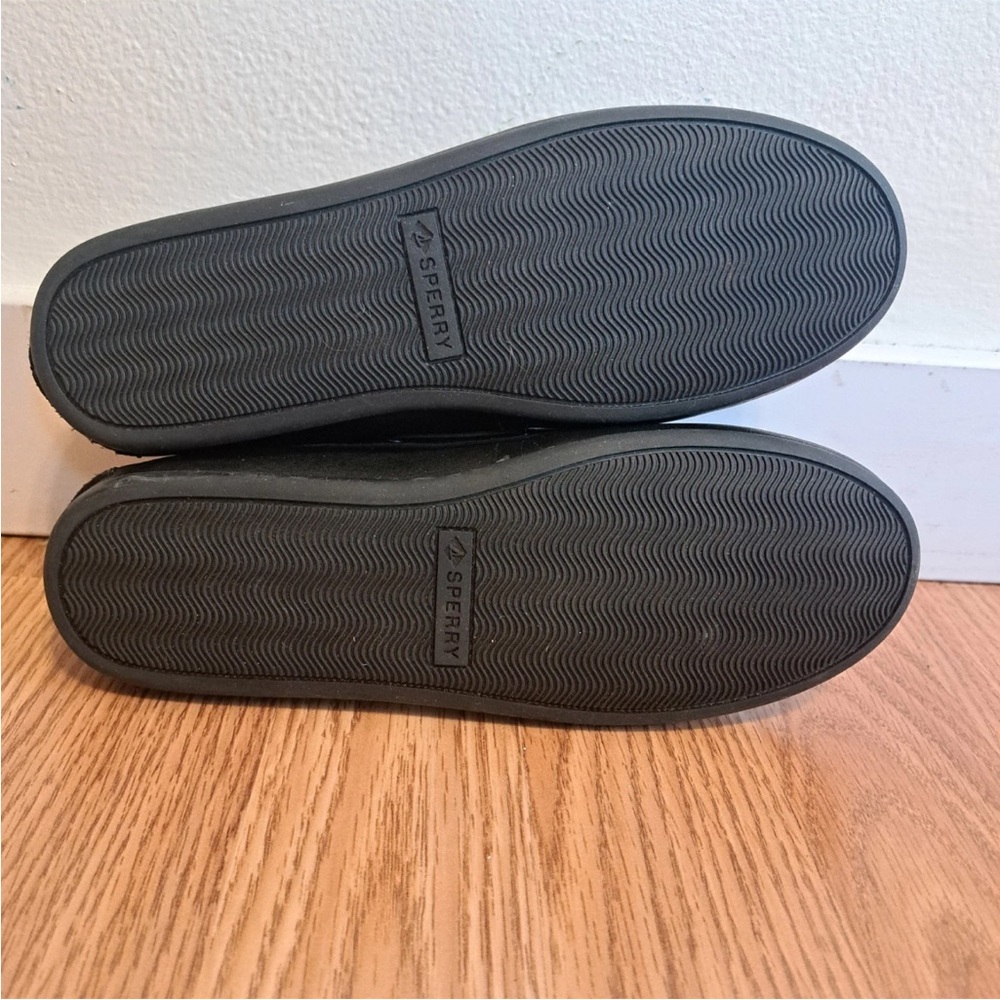 Aritzia x Sperry slim Boat Shoes - Picture 3 of 3